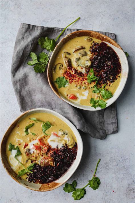 golden mushroom curry easy vegan recipe - Lucy & Lentils