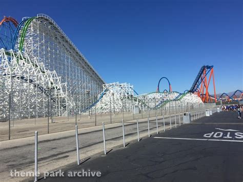 Twisted Colossus Six Flags Magic Mountain | Theme Park Archive