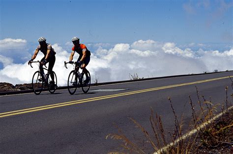 Three unforgettable bike rides around Maui - San Francisco Chronicle