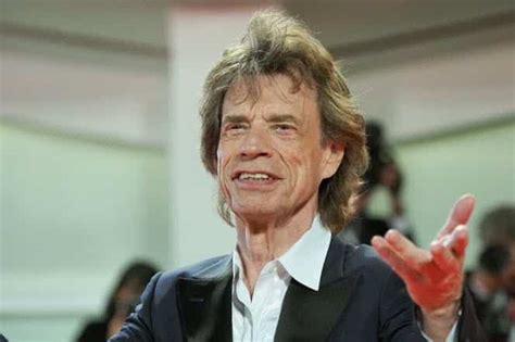 10 Best Mick Jagger Songs of All Time - Singersroom.com