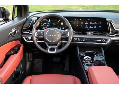 2025 Kia Sportage Hybrid: 90 Interior Photos | U.S. News