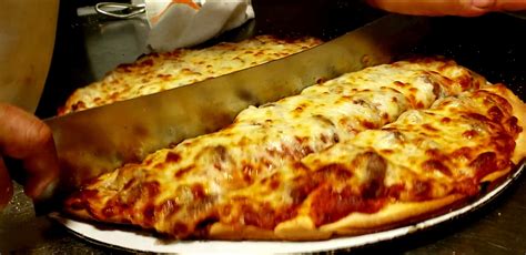 Chicago Pizza Tours | Chicago Food Tours amazing Restaurants