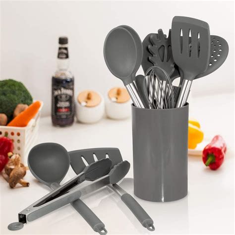 The 4 Best Cooking Utensils For Nonstick Cookware