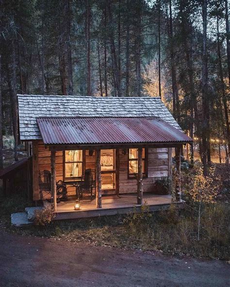 Deep in the woods : CabinPorn | Small log cabin, Rustic cabin, Cabins in the woods