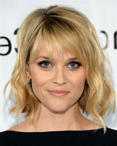 20 Photos Volumized Curly Bob Hairstyles with Side-swept Bangs