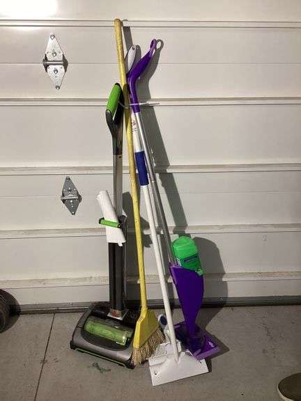 SWIFFER SWEEPER, BROOM, BISSELL VAC - Currie Auction Service