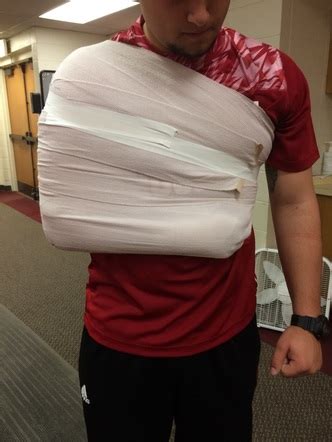 Shoulder Immobilization Wrapping