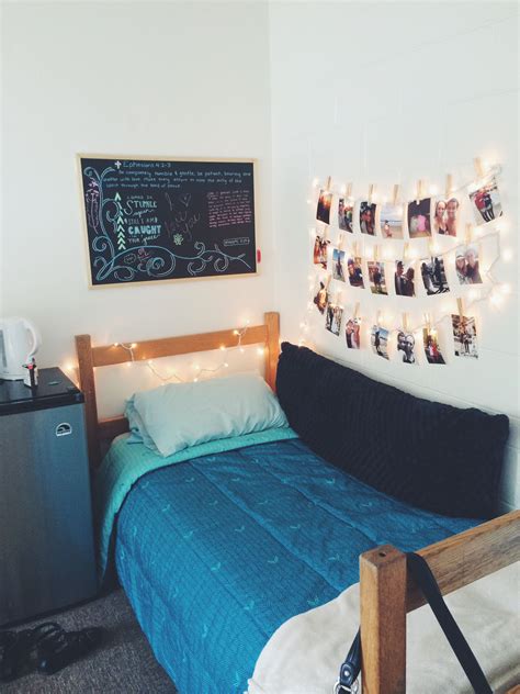 Cute college dorm | ROOMS | Pinterest