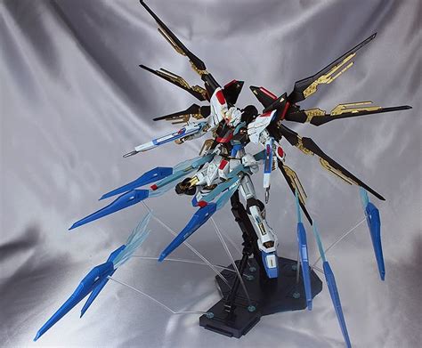 MG 1/100 Strike Freedom Gundam Full Burst Mode - Custom Build