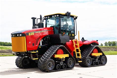 Versatile Tractors | The Best Tractor for You