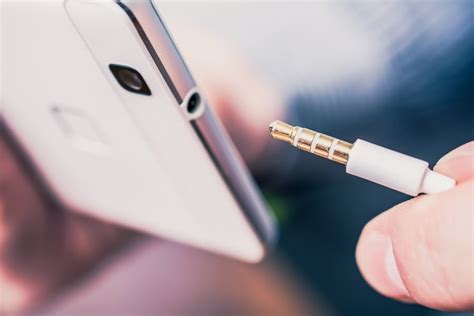 Are Headphone Jacks The Same As Microphone Jacks?