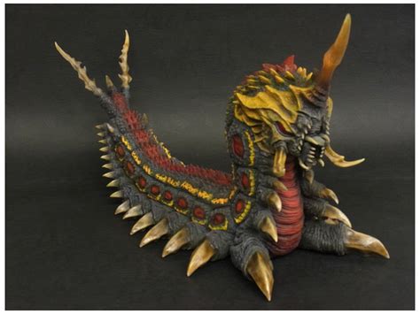 Battra (Larva) PVC by X Plus | HobbyLink Japan