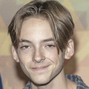 Jonah Beres - Age, Family, Bio | Famous Birthdays