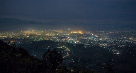 view-from-white-house-at-night - Travelling Nepal Tips