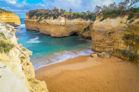 A Good Friday, indeed. OC Childers Cove, Victoria, Australia [3456x4508 ...