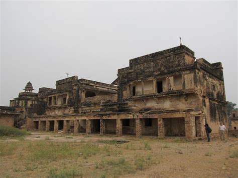 The Dilettante Photographer: Ruined palaces, Gwalior fort