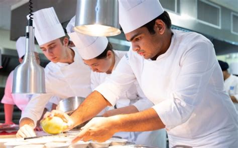 Top 6 International Pastry Schools in the USA - The Frisky