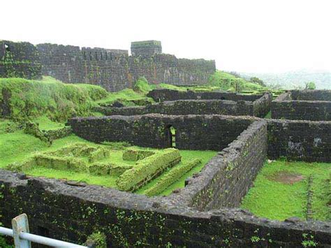 Raigad: Popular Tourist Attraction In Maharashtra | Mumbai Orbit