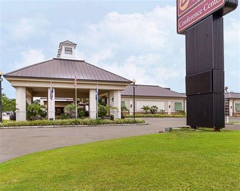 Clarion Inn & Suites Conference Center - UPDATED 2018 Prices & Hotel ...