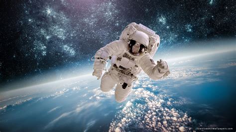 Astronaut Flying In The Space Wallpapers - Wallpaper Cave