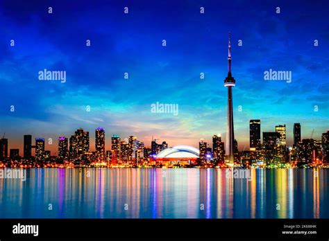 Toronto skyline at night in Canada Stock Photo - Alamy