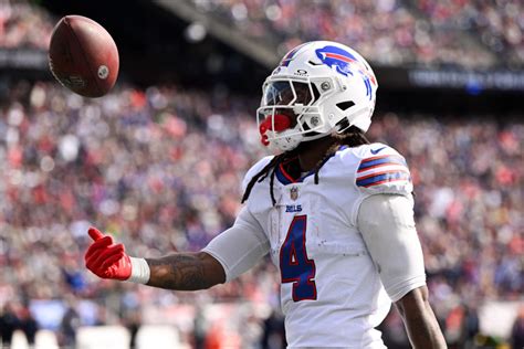 WATCH: James Cook strolls into end zone, Bills take lead on Chiefs