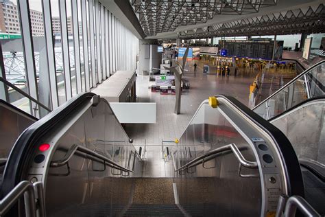 Opening van Frankfurt Airport Terminal 3 uitgesteld tot 2026 - Vlucht ...