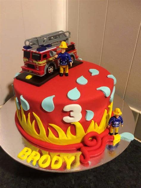 Fireman Sam cake | Festa de bombeiro, Bolos de aniversário menina, Bolos de aniversário de 3 anos