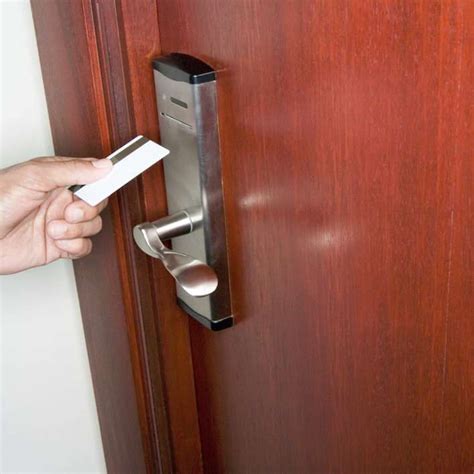 Holiday Security Tip - Your Risk and the hotel door card lock