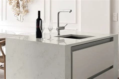 Corian vs Quartz Countertops: Pros and Cons