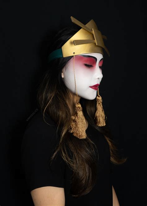 [Self] Suki, Kyoshi Warrior Headpiece & Makeup : r/cosplay