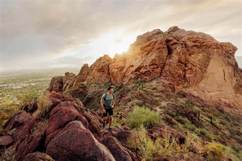 Hiking Camelback Mountain, AZ: Echo Canyon vs Cholla Trail