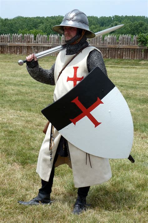 The Crusader Knight | Crusader knight, Crusades, Medieval knight