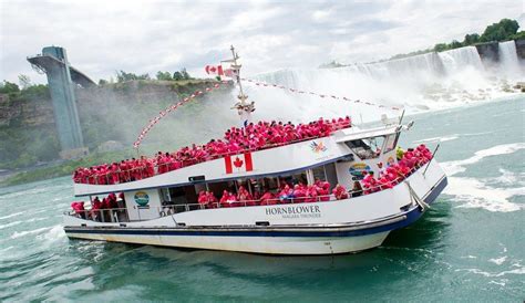 Children on Hornblower Niagara Cruise | Niagara Boat Tours | ToNiagara