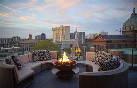 11 Philly Rooftops and Decks for Dining Outdoors With a View - Eater Philly