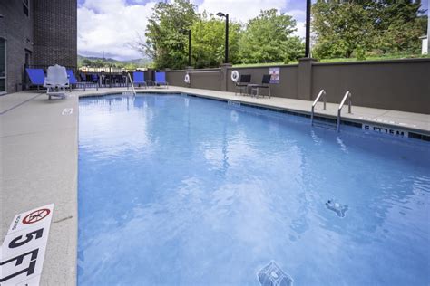 Holiday Inn Express Brevard City Center, an IHG Hotel Brevard, North Carolina, US - Reservations.com