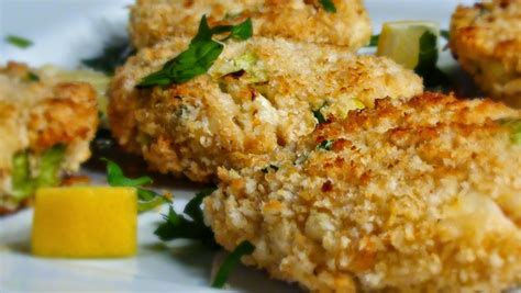 Baked Crab Cakes with Panko Bread Crumbs