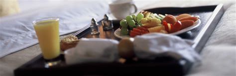 Milwaukee Hotels with Room Service | The Pfister Hotel