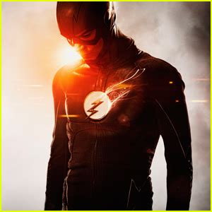 Grant Gustin Debuts New ‘Flash’ Suit! | Grant Gustin, Television, The ...