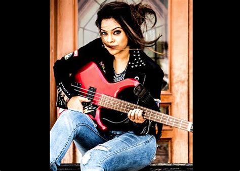 Sumona Chakravarti Turns Rockstar for TV Show - NDTV Movies