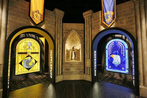 An Immersive Harry Potter Exhibit Is Coming to NYC Next Month — With Magic Lessons, Butterbeer ...