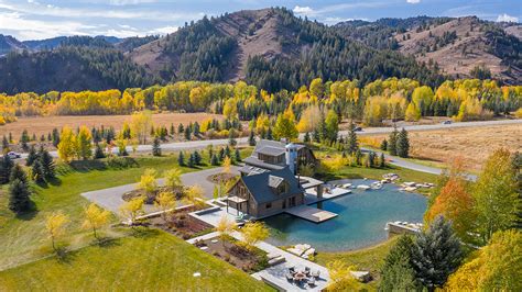 This $16 Million Idaho Home Was Featured in a Marilyn Monroe Movie ...