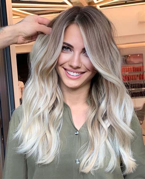 10 Female Long Hairstyle with Color Trend - Women Long Hair Color 2021 Blonde Hair Shades ...