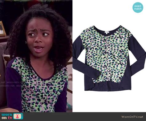 WornOnTV: Zuri’s navy and green leopard print top on Jessie | Skai ...