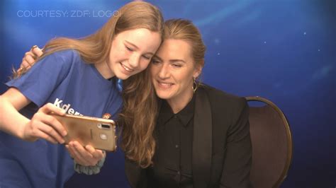 Kate Winslet comforts nervous interviewer