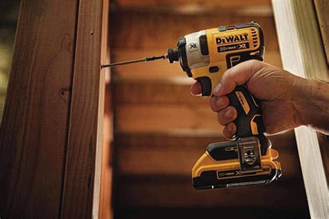 DeWalt DCF885 Impact Driver Review - ToolNerds.com