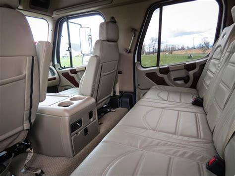 Freightliner Sportchassis interior | Medium duty trucks, Huge truck ...