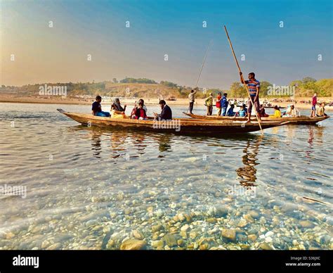 Tourists enjoying their boat ride, Jaflong, Bangladesh Stock Photo - Alamy