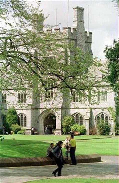 College University: Ucc University College Capital