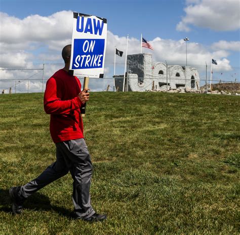 Opinion | What Republicans Say (and Don’t Say) About the Auto Workers’ Strike - The New York Times